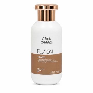 Wella Professionals Fusion Intense Repair Shampoo učvršćujući šampon za oštećenu kosu 250 ml